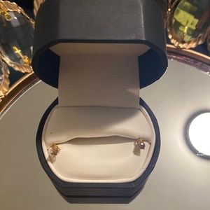 Diamond Earring - Diamond Stud - 14k Diamond Stud - circle shape . Vintage.